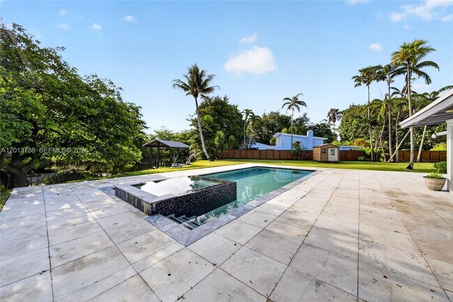 Building Photo - 11665 W Biscayne Canal Rd