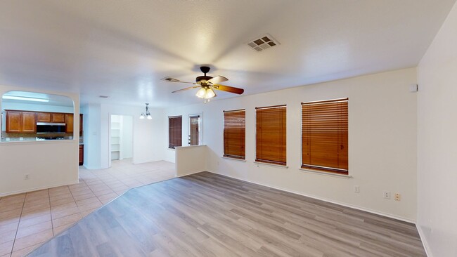 Building Photo - PRICE IMPROVEMENT IN WHITE ROCK $1,995!!!!