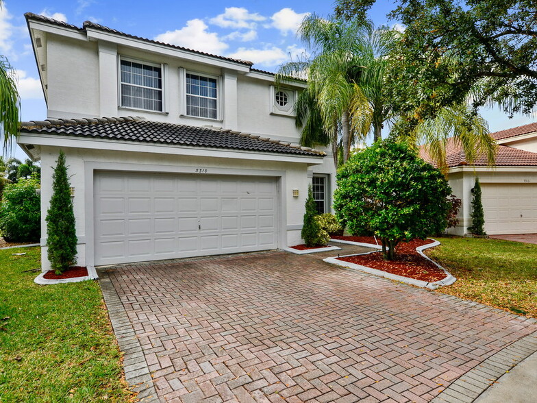 Primary Photo - 5310 NW 120th Ave