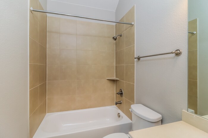 Building Photo - 236 Carson Dr