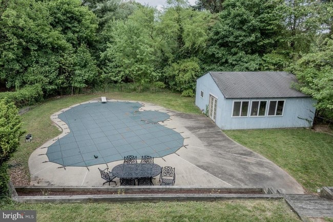 Building Photo - 6135 Waterloo Rd