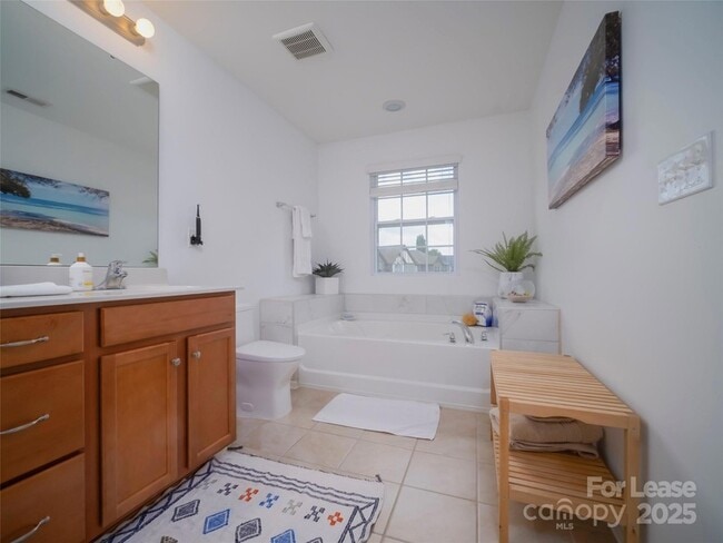 Building Photo - 9547 Glenburn Ln