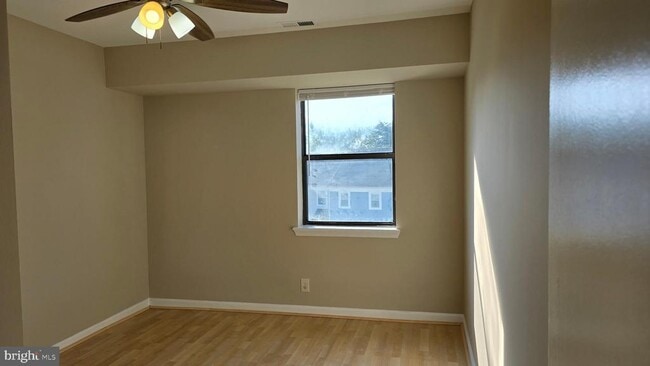 Building Photo - 102 Chesterfield Ln