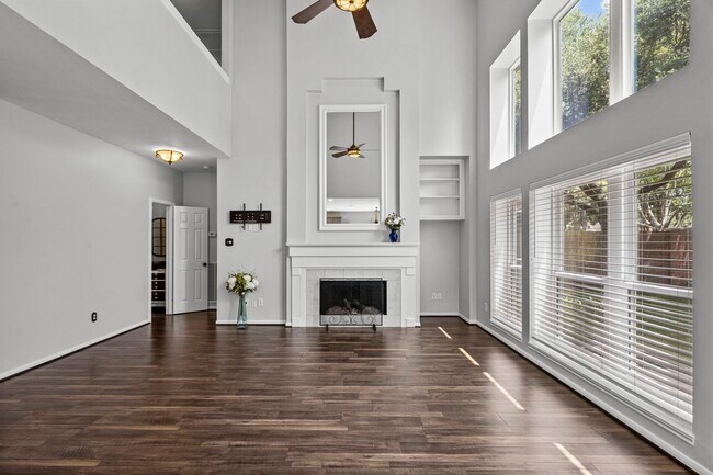 Building Photo - 2210 Bay Haven Way