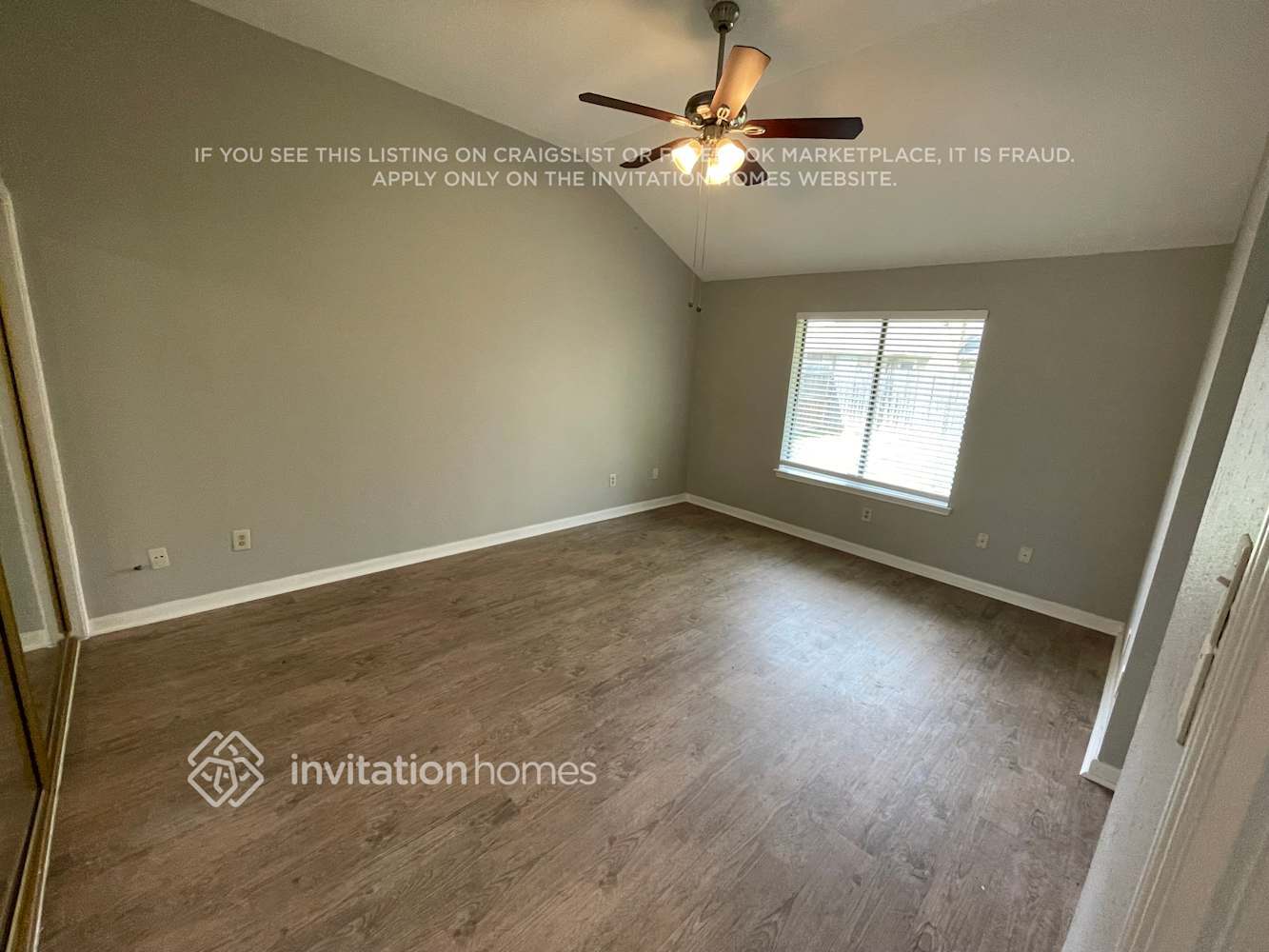 Building Photo - 2410 Channing Dr