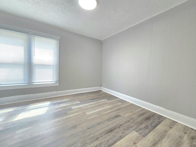 Building Photo - 1416 Miami St