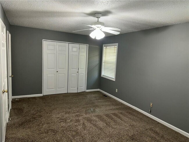 Building Photo - 6042 WinterGreen Rd NW