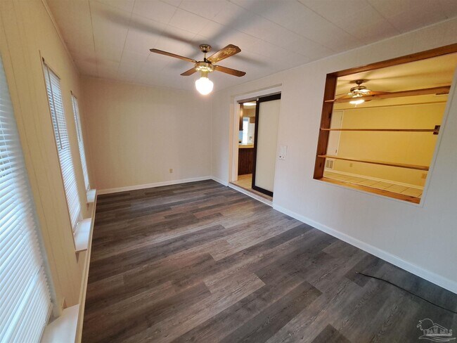 Building Photo - 7819 Hearthstone Cir