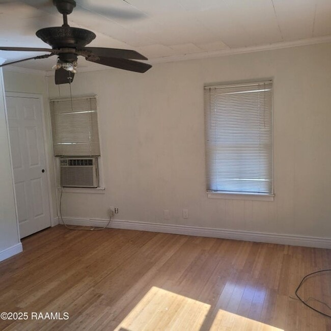 Building Photo - Opelousas: 2 Bed, 2 Bath Home – Section 8 Accepted