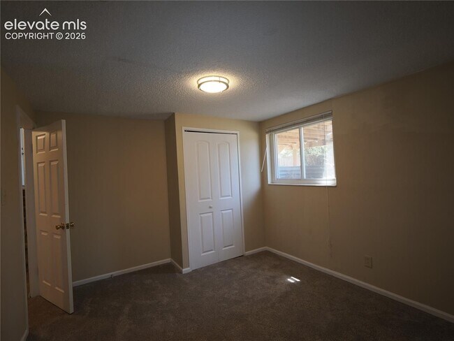 Building Photo - 7525 Deer Trail