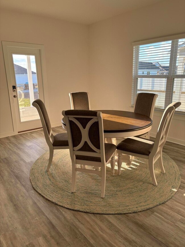 Building Photo - 494 Arrowwood Blvd