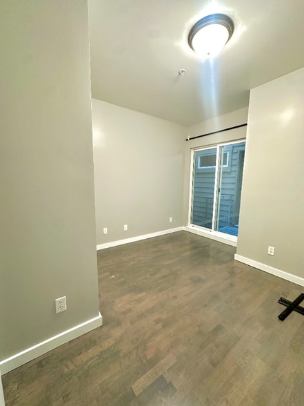 Building Photo - 4343 3rd St
