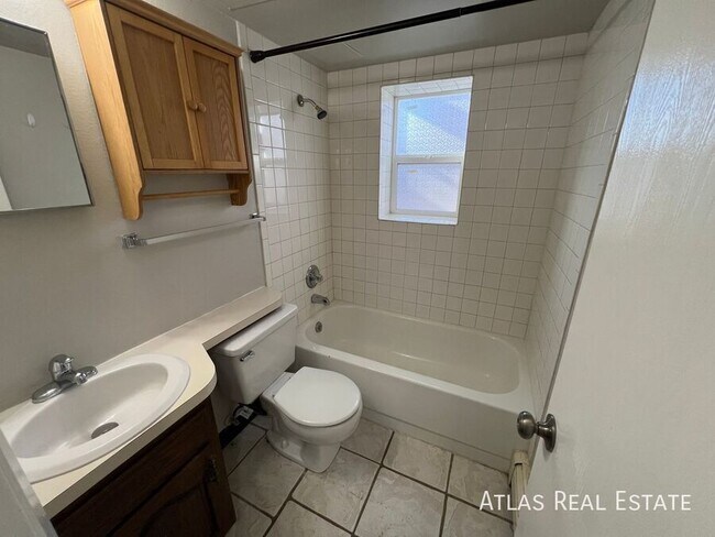 Building Photo - 730 Swope Ave