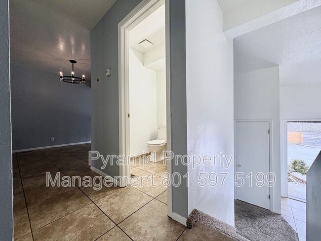 Building Photo - 5441 S 1300 E