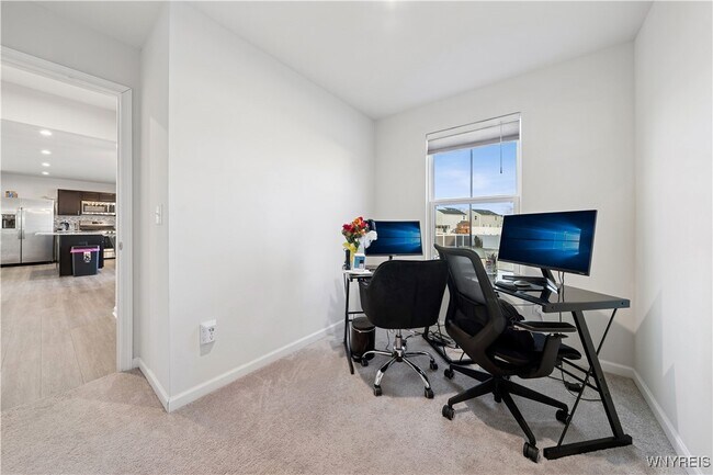 Building Photo - 32 Florence Ln