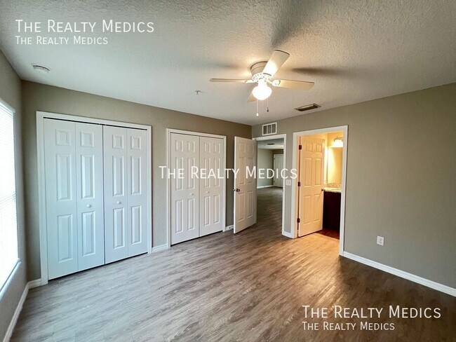 Building Photo - 8106 Juniper Rd