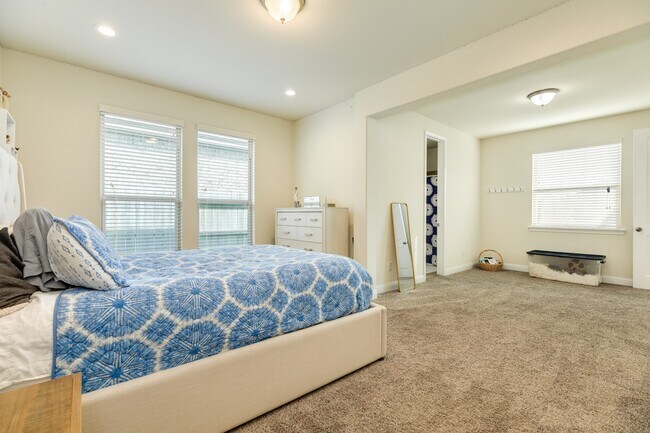 Building Photo - 2329 Vineyard Terrace Ln