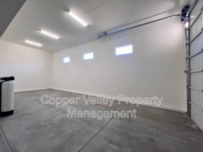 Building Photo - 13841 E Barwick Dr