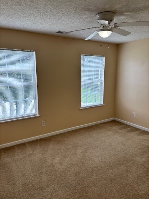 Building Photo - 1700 Polaris Dr