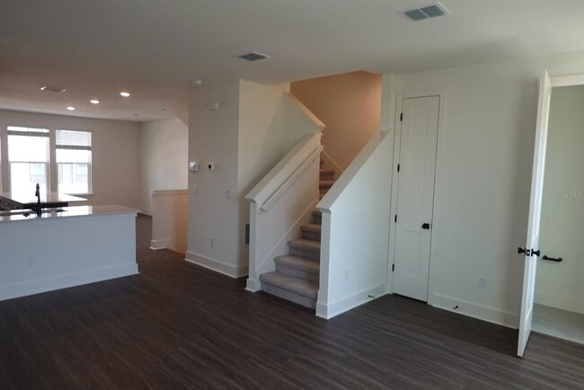 Building Photo - 15250 Groveside Rd