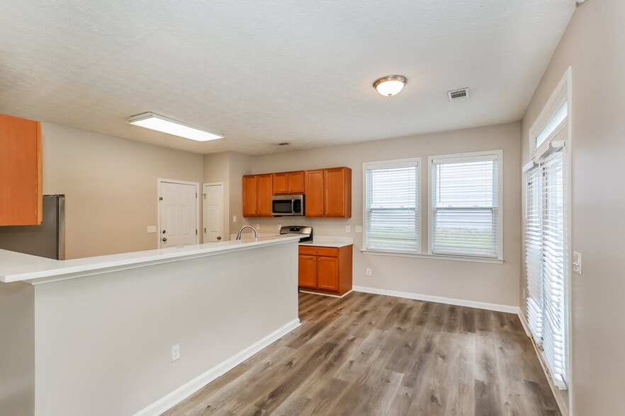 Building Photo - 7190 Flagstone Pl