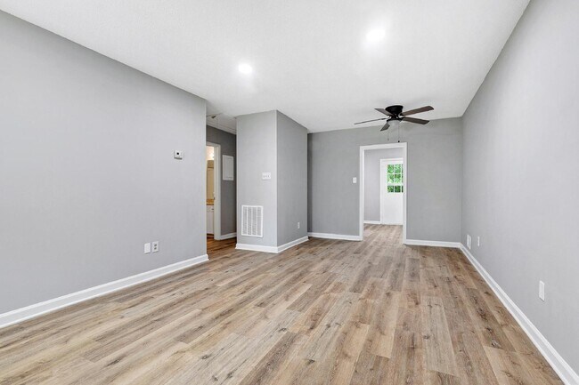 Building Photo - 928 Jason Ct