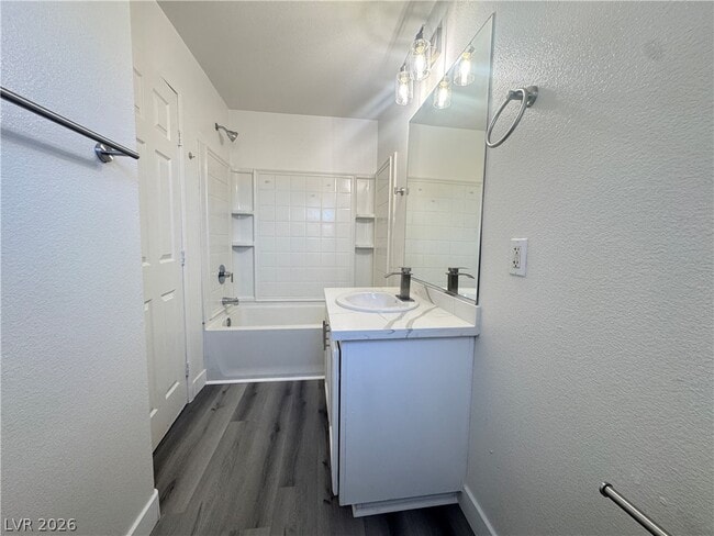 Building Photo - 6339 W Silver Ribbon Ct