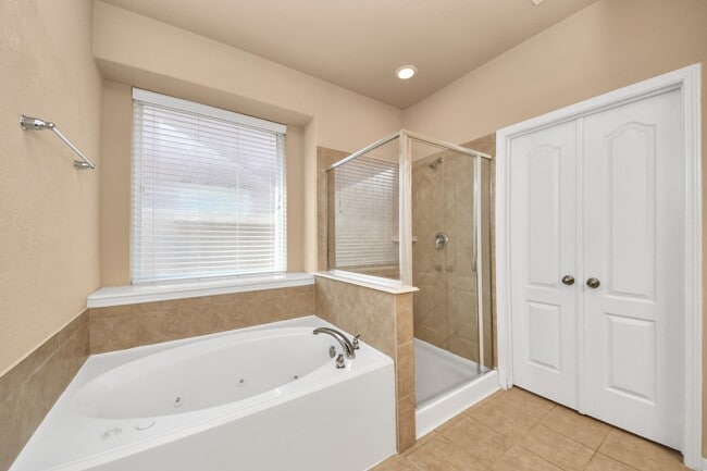 Building Photo - 9619 W Amber Bluff Ln