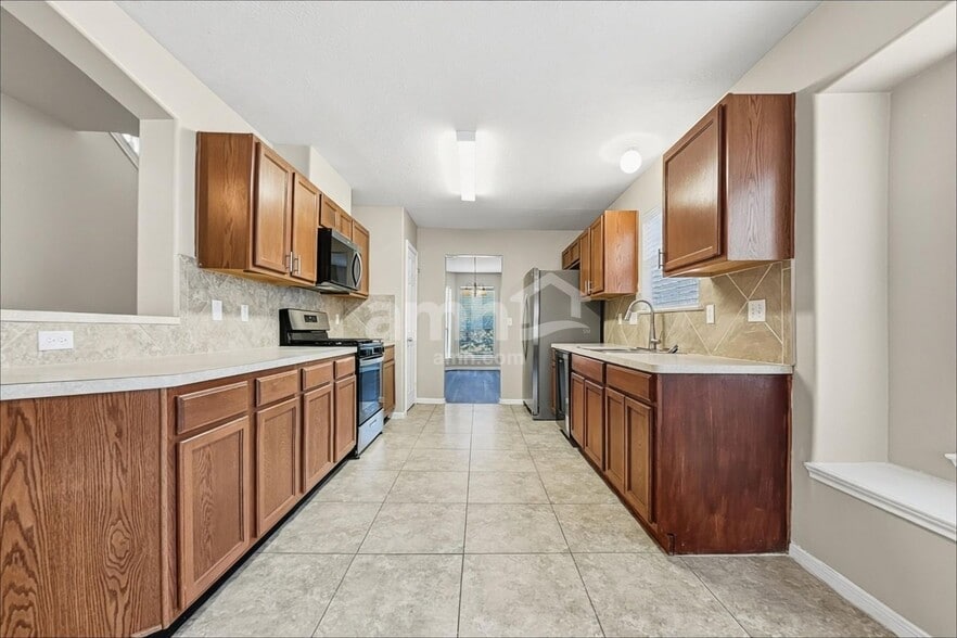 Building Photo - 15311 Forest Creek Farms Dr