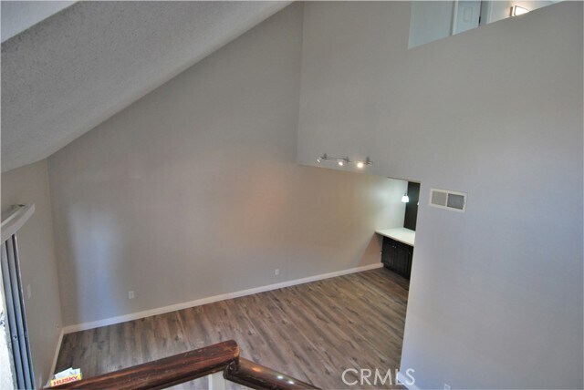 Building Photo - 746 N Eucalyptus Ave