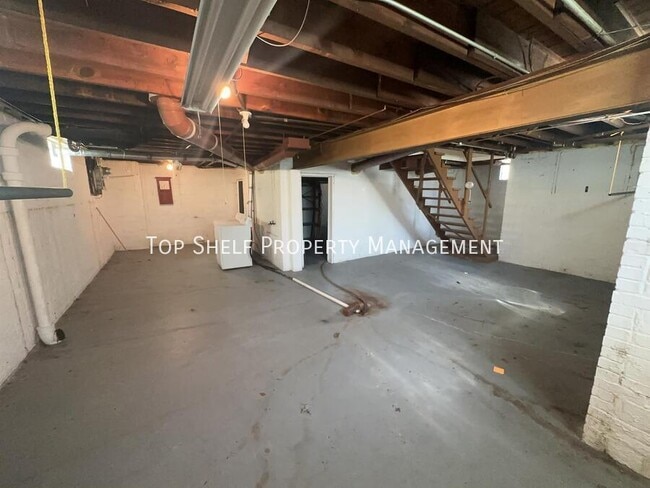 Building Photo - 2809 43rd St