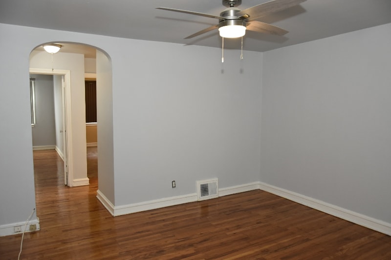 Building Photo - 3300 Indian Queen Ln