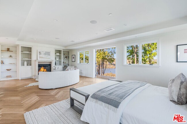 Building Photo - 1900 Bel Air Rd