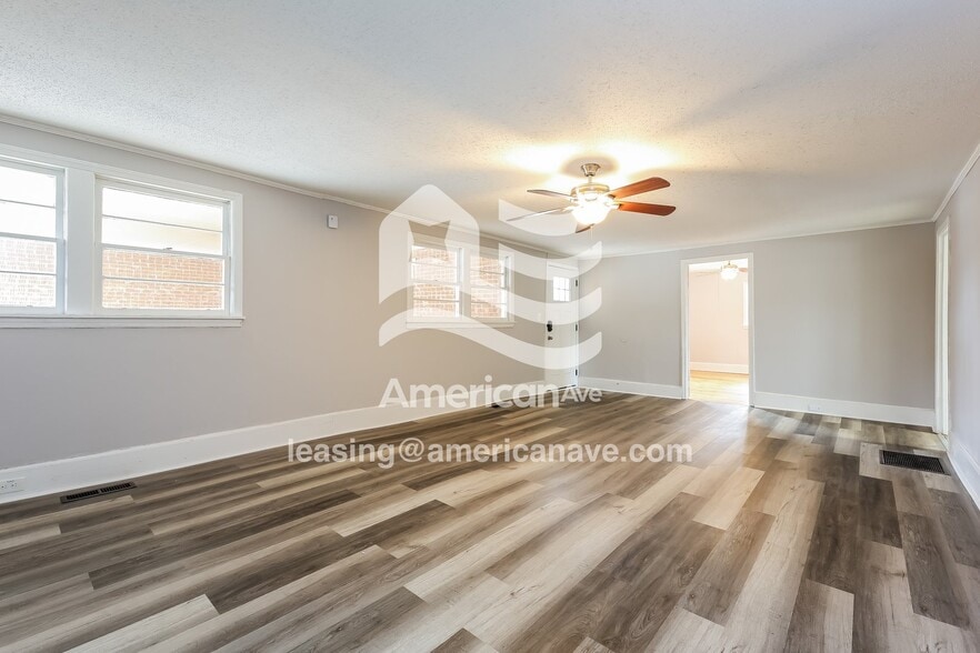 Building Photo - 108 Golden Grove Cir