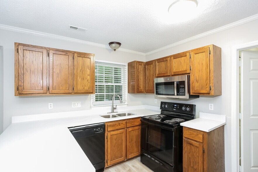 Building Photo - 2134 Dembrigh Ln