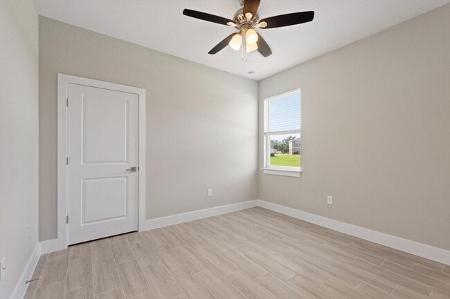 Building Photo - Deposit-Free! Modern, energy efficient hom...