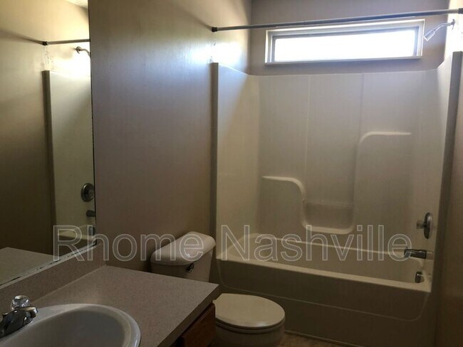 Building Photo - 1012 Pawnee Trail