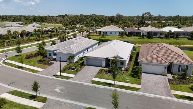 Building Photo - 25569 Emerald Bnd Cir