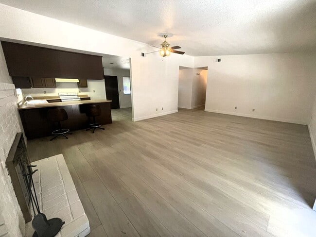 Building Photo - 3 Bedroom home in Sunset Park Subdivision