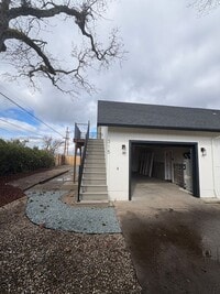 Building Photo - 315 N 1st St