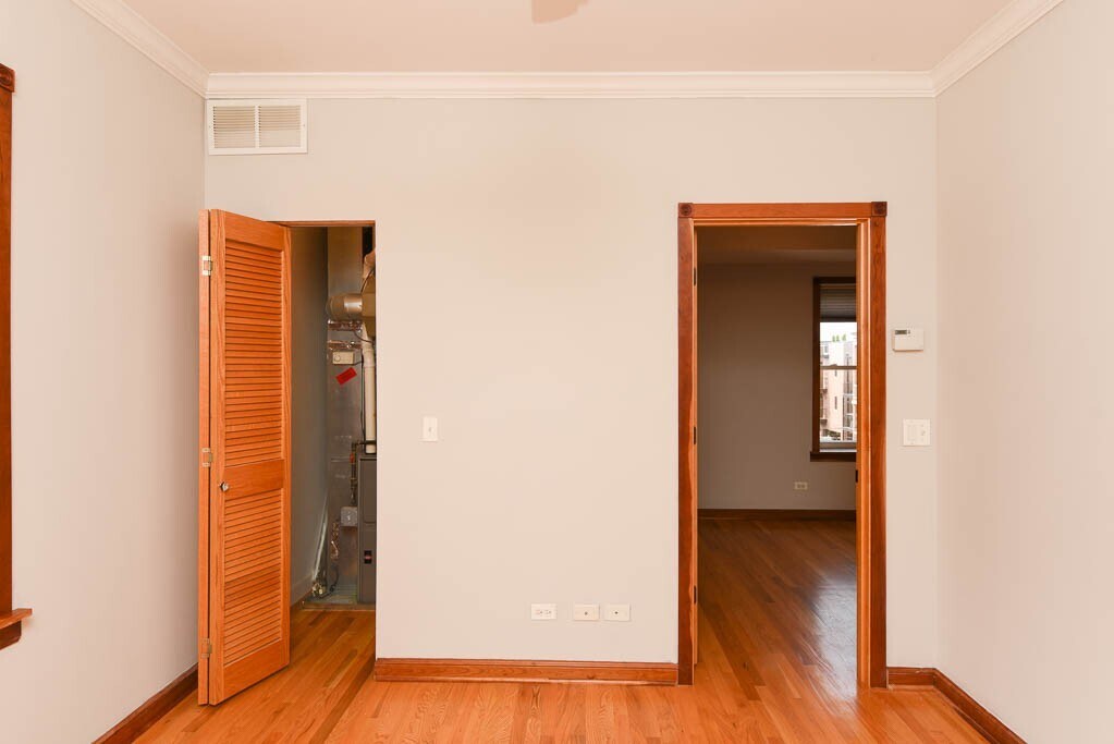 Building Photo - 3248 N Clifton Ave