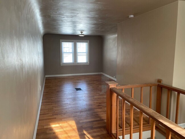 Building Photo - Charming 3-Bedroom Home for Rent – Quiet C...