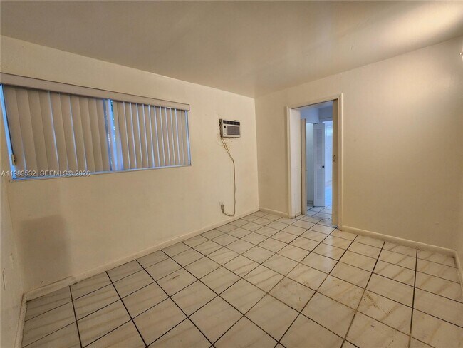 Building Photo - 2210 SW 89th Ct