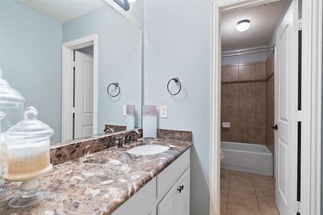Building Photo - 12480 Pond Cypress Ln