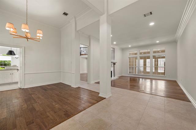 Building Photo - 5302 Maple Ln