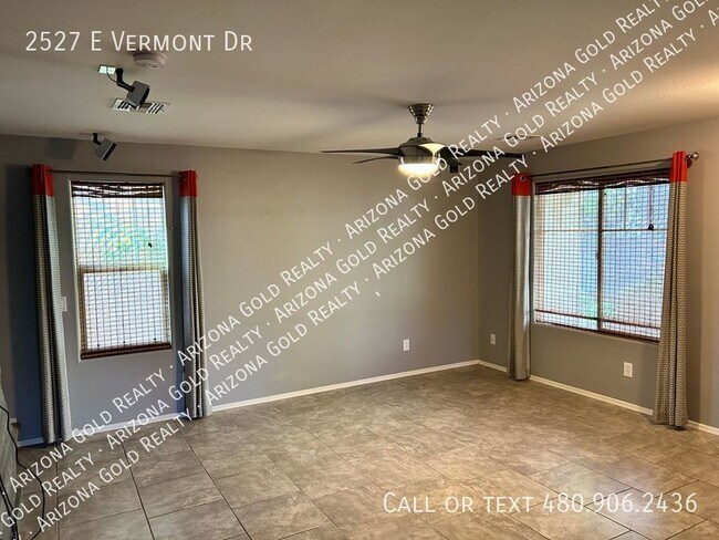 Building Photo - Cove at Vincenz