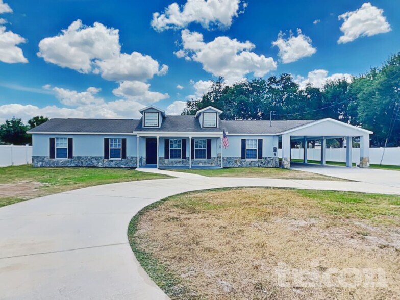 Building Photo - 7029 Symmes Rd