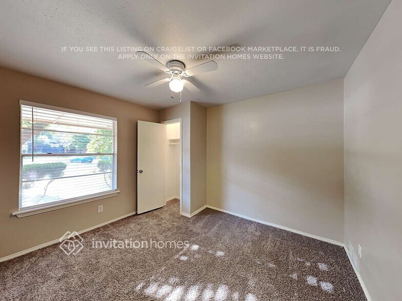 Building Photo - 506 Willow Cir