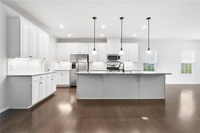 Building Photo - 3005 Eagle Ridge Dr