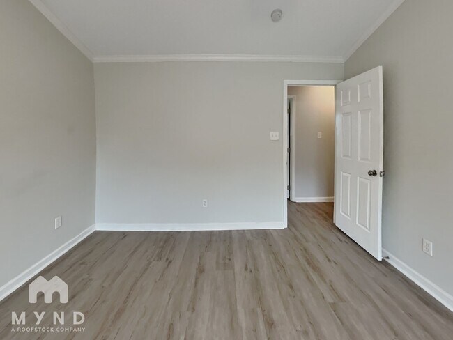 Building Photo - 123 Pay Day Ln